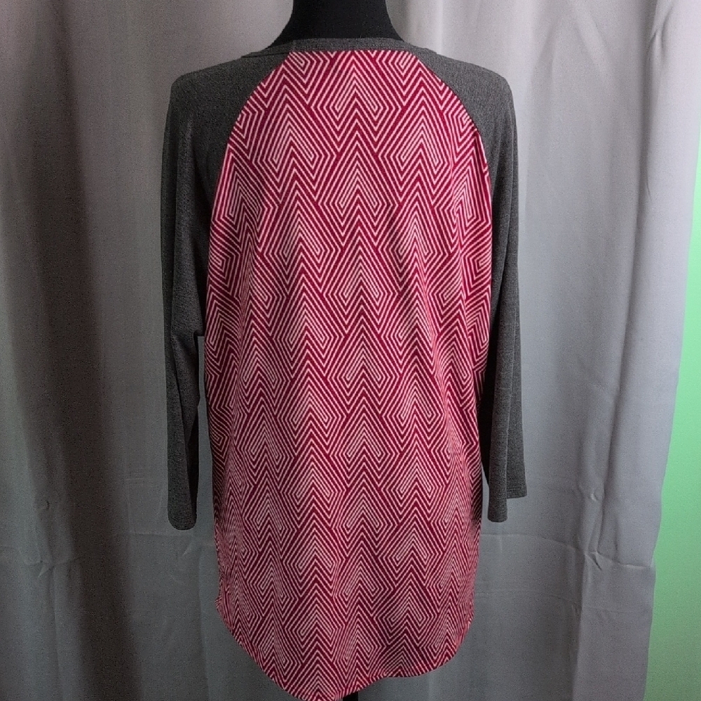 LuLaRoe Red and Gray Long Sleeve Tee.β - Picture 3 of 6